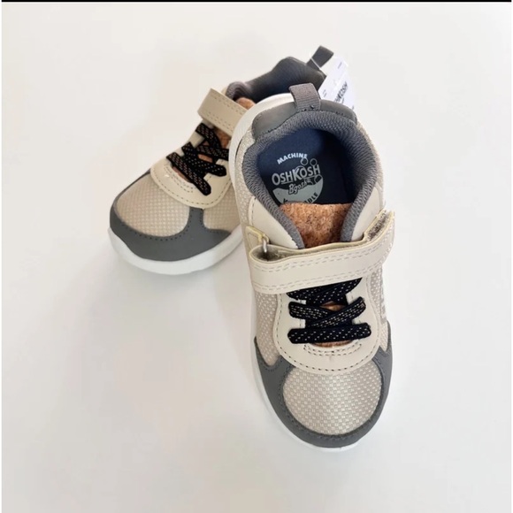 - OshKosh sneakers - Picture 1 of 7